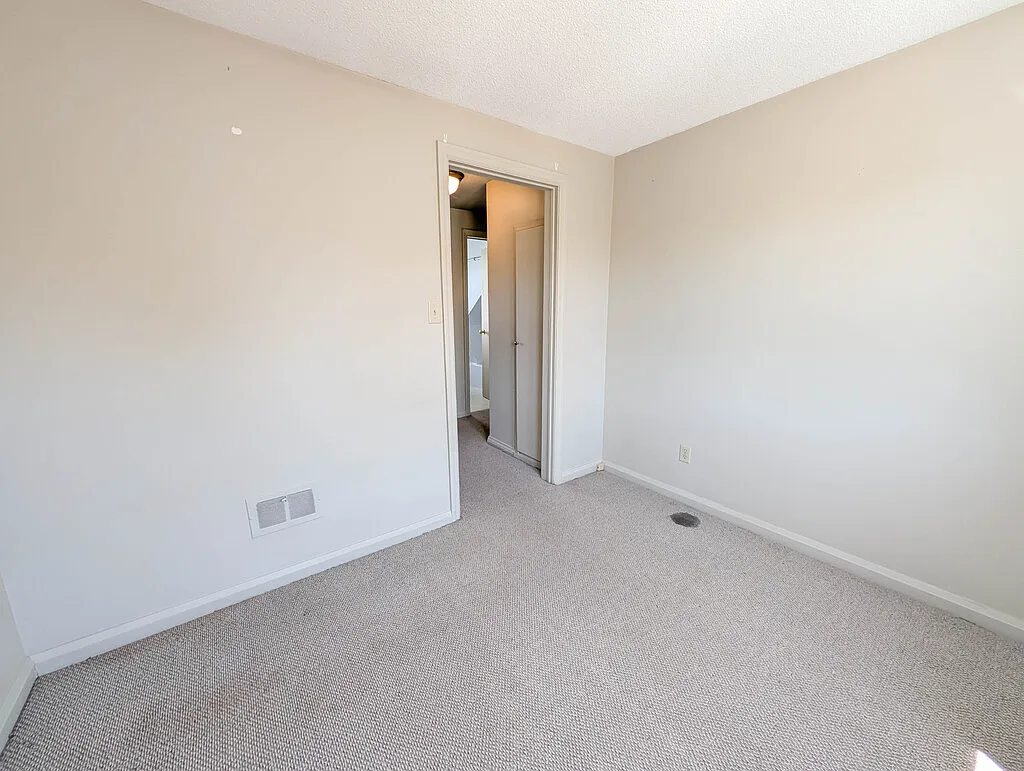 106 Haig Street - 2 — Photo 4