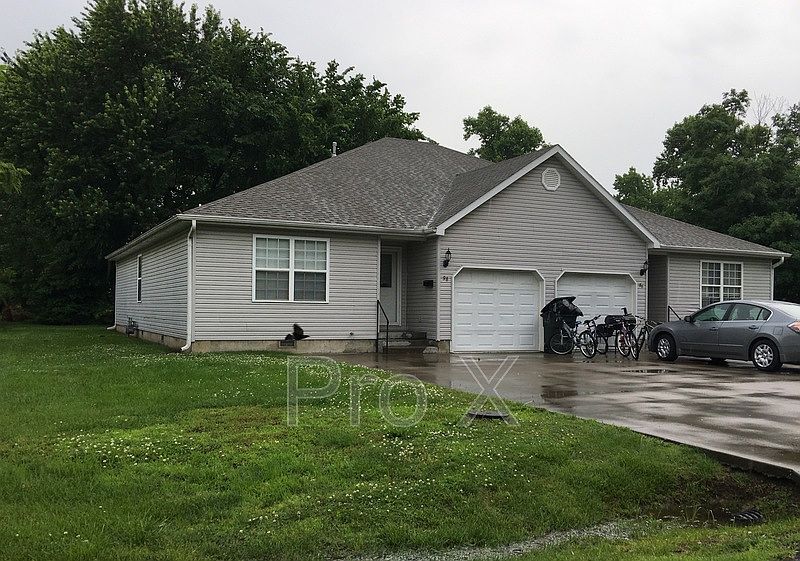 1st image of 98 W Druart St