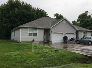 98 W Druart St, Frontenac, KS 66763