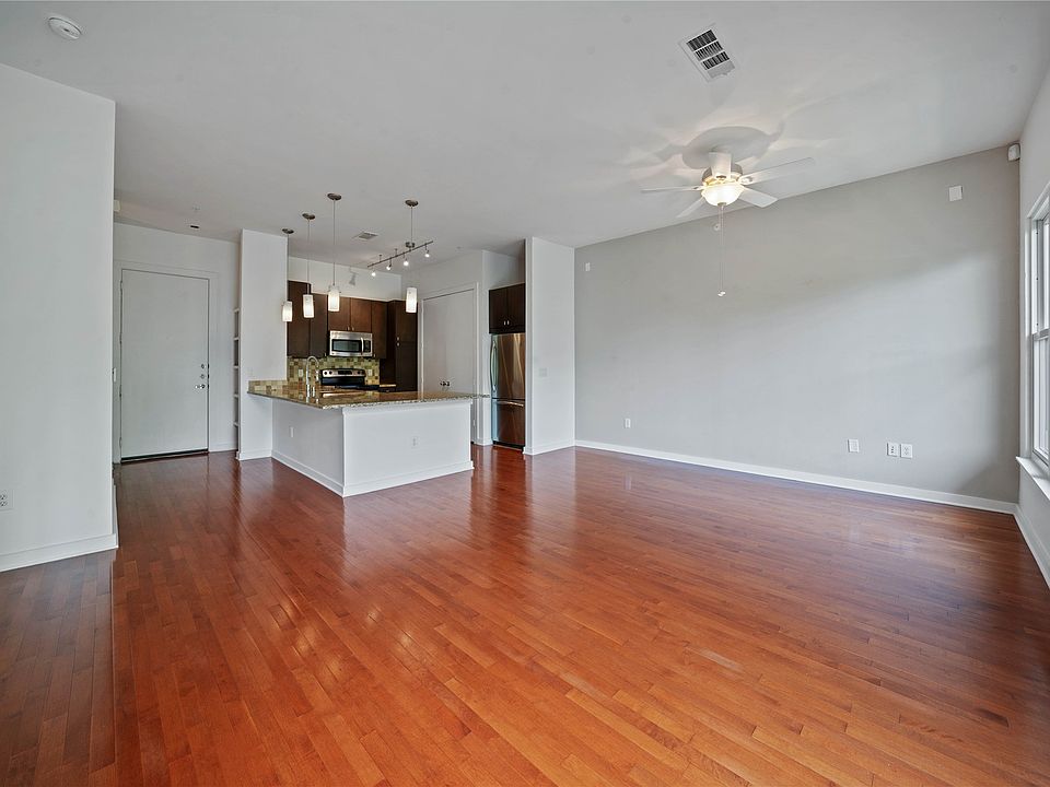1st image of 2950 McKinney Ave APT 315