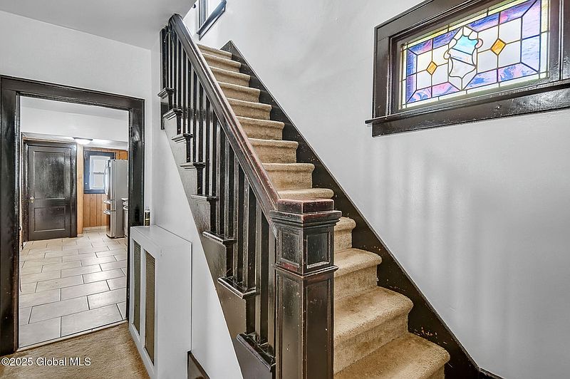 3rd image of 30 Regent Street