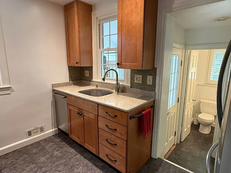 5200 Massachusetts Ave — Photo 10