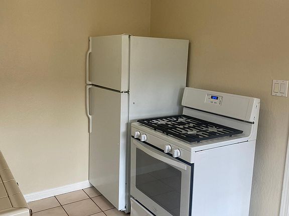 4th image of 1623 Alum Rock Ave APT 5