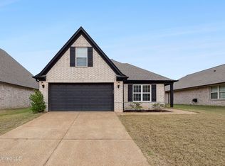 7790 Callie Dr, Southaven, MS 38671