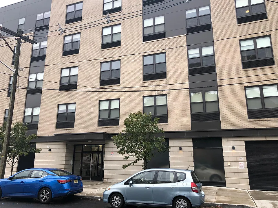429 Bergen Ave