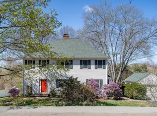 106 Grove St, Lexington, MA 02420