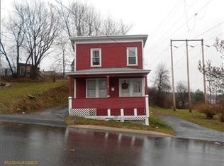 5 Wharf St, Saco, ME 04072