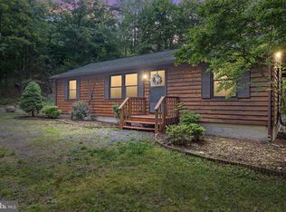 54 Bluebird Ct, Basye, VA 22810