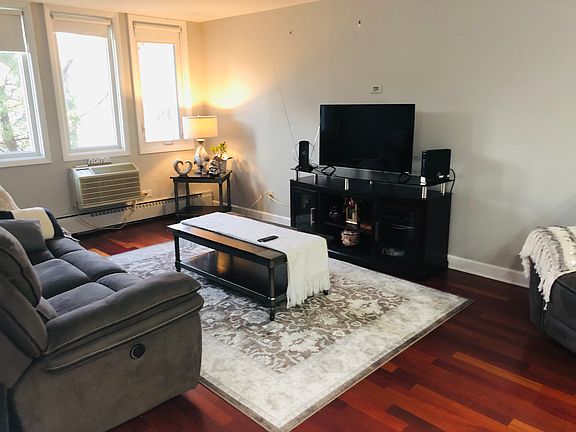 2nd image of 5975 N Odell Ave Unit 1D