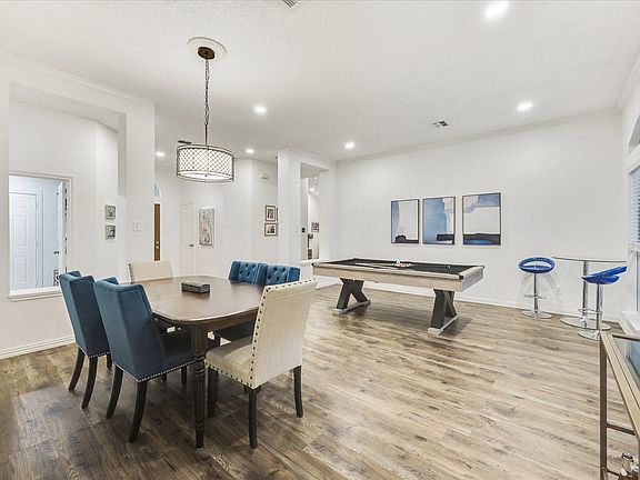 3rd image of 5149 Chessie Cir