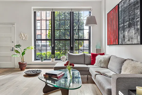 Sold by Compass | media 1