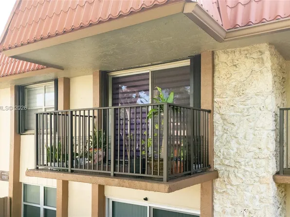 10501 SW 108th Ave #209, Miami, FL 33176