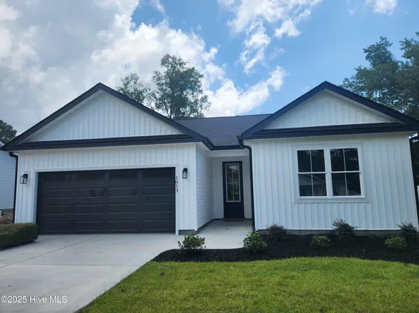 1013 High Point Avenue SW, Calabash, NC 28467