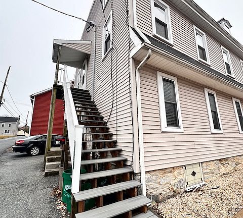 2nd image of 12 E Lemon St #12