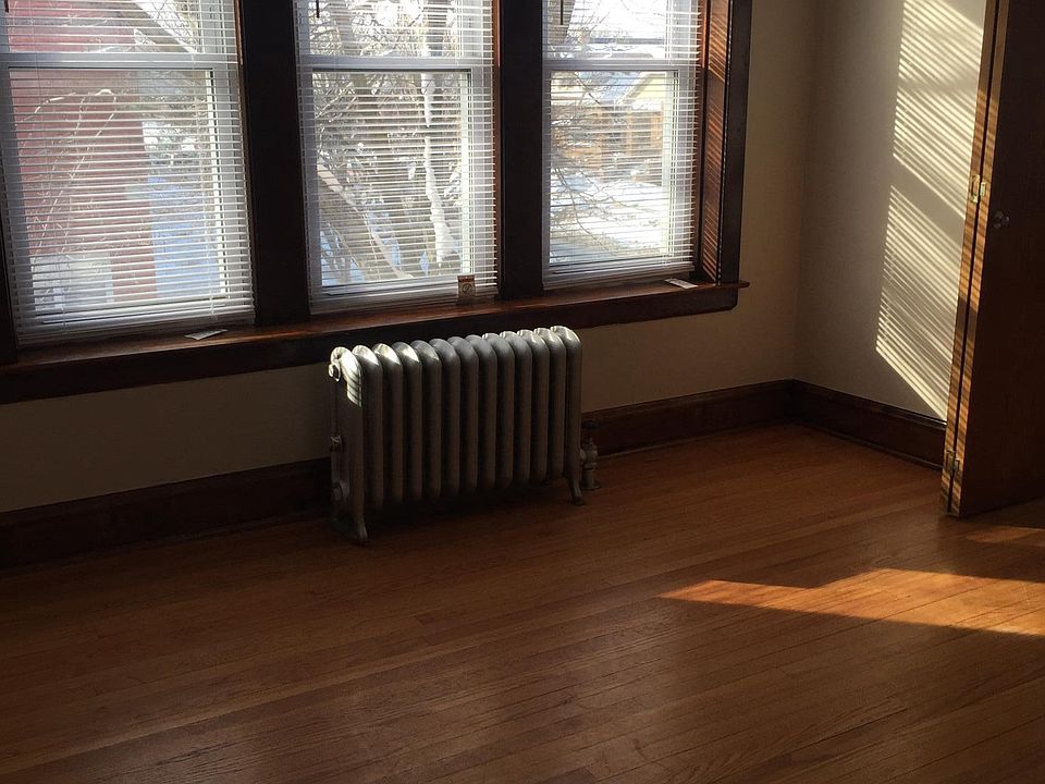 1st image of 3327 N Lamon Ave