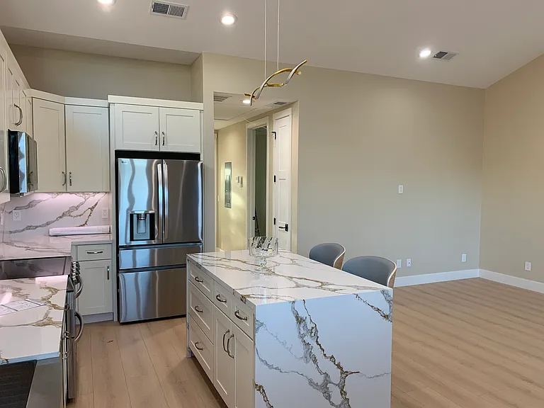 18241 McCoy Ave — Photo 5