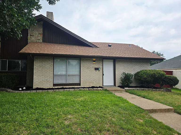 13439 Blossomheath Ln — Photo 2