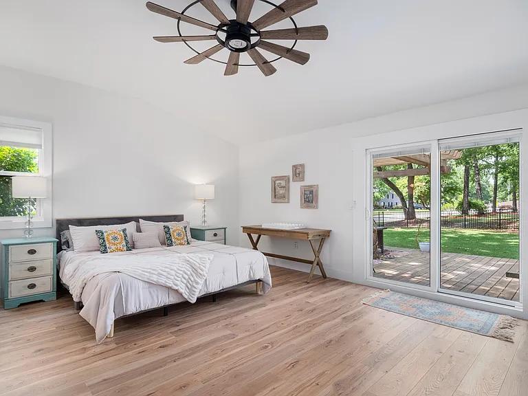 72 Shadowmoss Pkwy — Photo 13