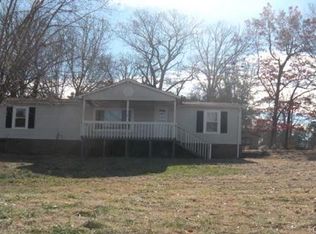 112 Country Side Dr, Cherryville, NC 28021