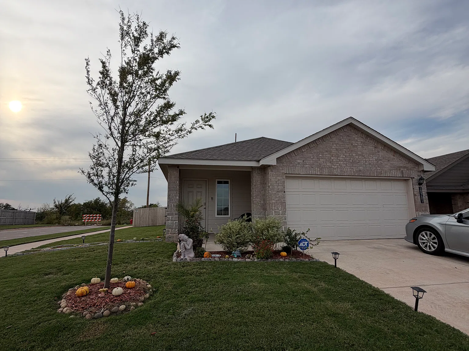Red Thislte Dr, Oklahoma City — Photo 1