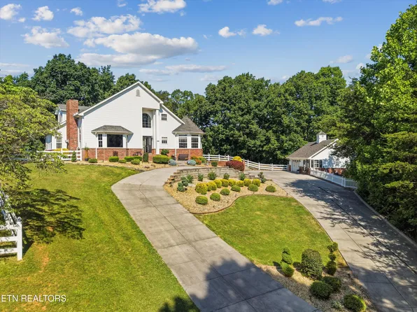 619 Emerald Ave, Kodak, TN 37764