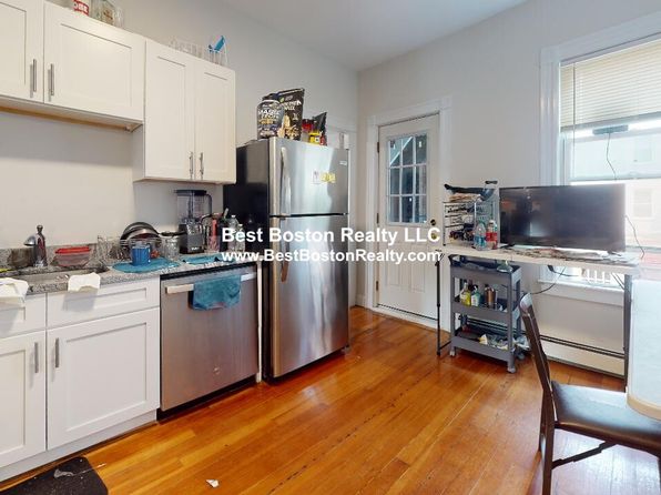 317 Hurley St #2