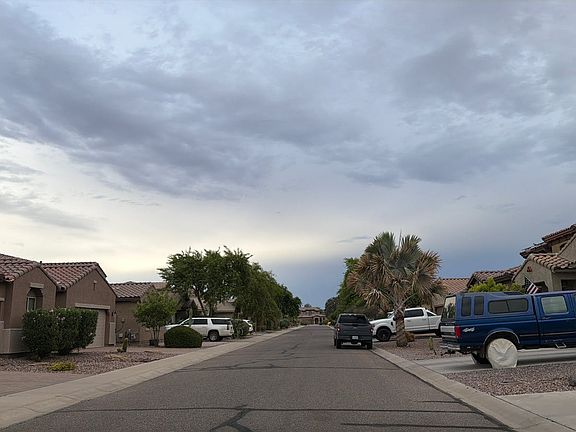 4th image of 424 E Canyon Rock Rd