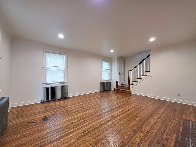 3435 Main St — Photo 4