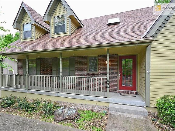 2nd image of 1036 Amesbury Ave