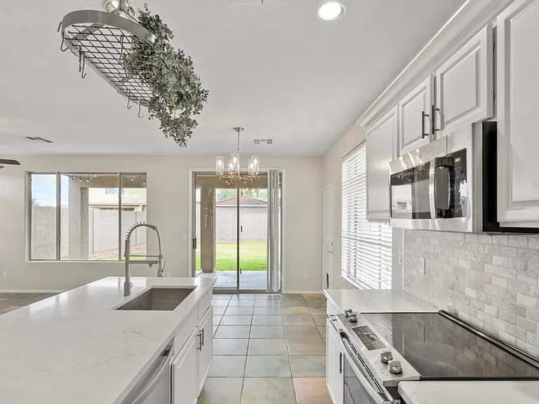 203 W Nolan Way — Photo 12