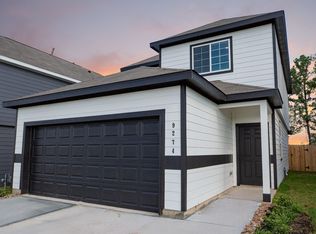 9274 Grace Ridge Dr, Willis, TX 77318