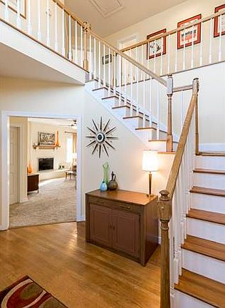 3rd image of 6036 Chestnut Hill Dr