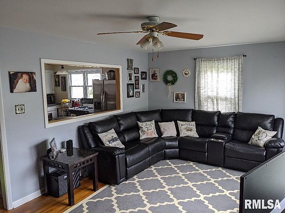 2nd image of 515 N Bryan Ave