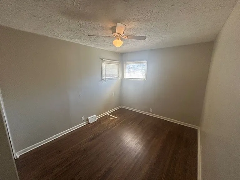 2721 S Minnesota Ave — Photo 14