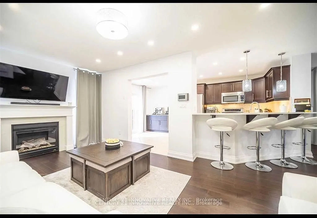 Building Photo - 165 Emick Dr #UPPER