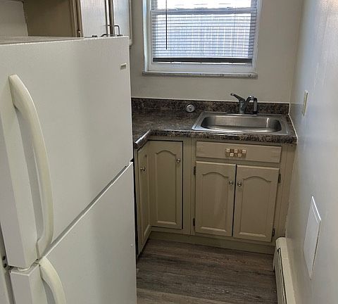 5th image of 387 Broadway St #1