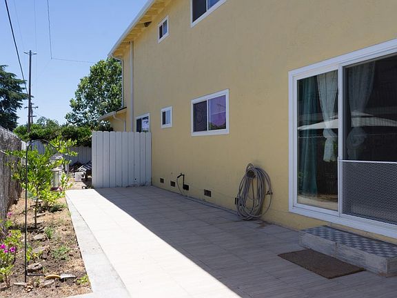 4th image of 163 Superior Dr APT B