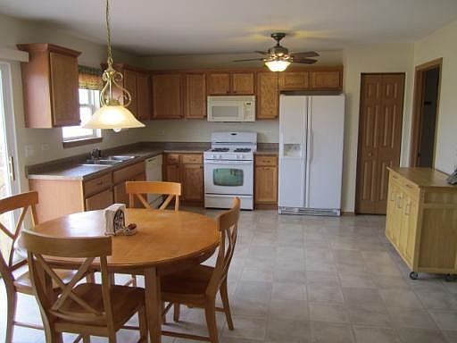5th image of 724 Steamboat Ct