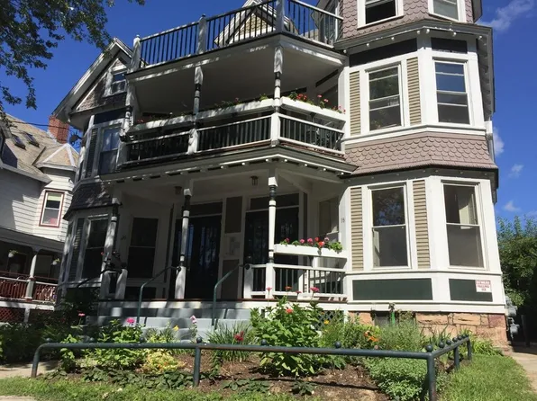 20 Clarke St #2, Burlington, VT 05401