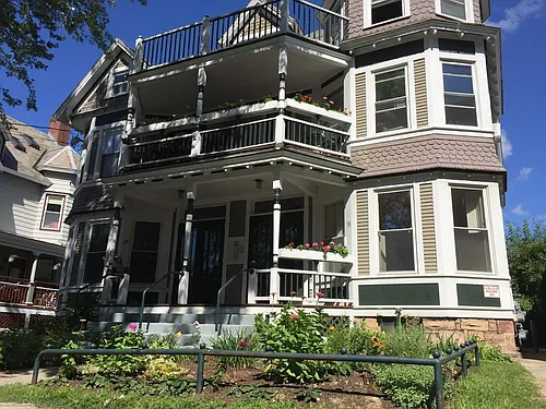 20 Clarke St #2 Photo 1