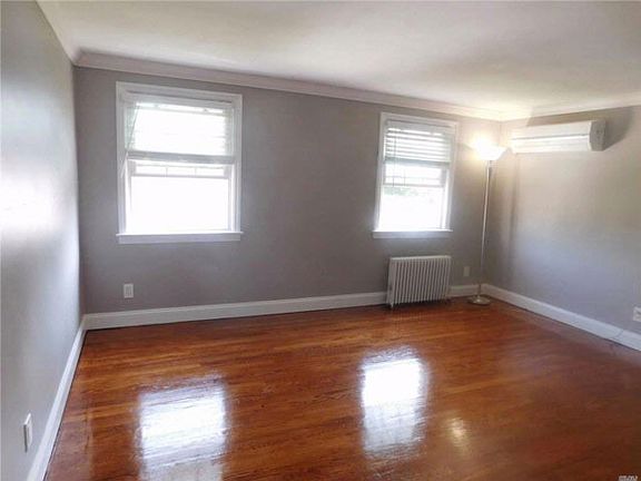 5th image of 21 Phipps Ave
