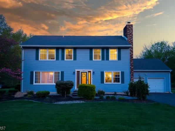 64 Country Club Ln, Harmony Twp., NJ 08865