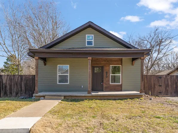 1131 Walnut St, Greenville, TX 75401