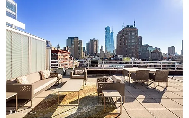 Sold by Douglas Elliman | media 14