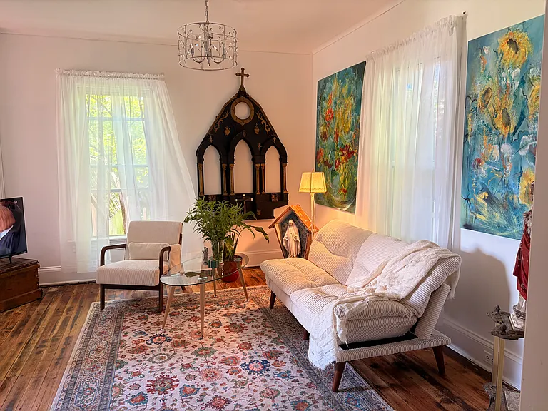620 E Gansevoort St — Photo 9