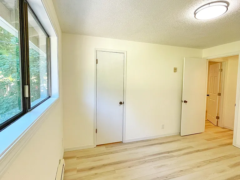 1714 Susan Ct SE — Photo 17