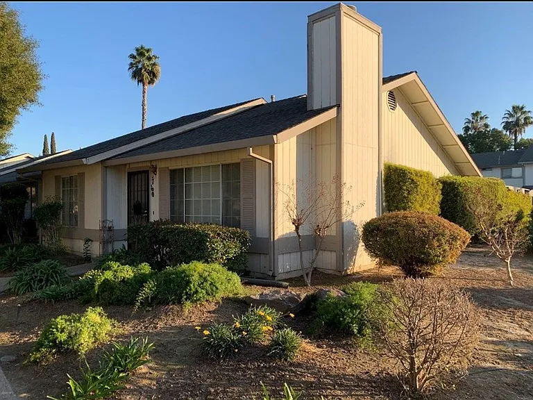 1760 Merced Ave — Photo 1