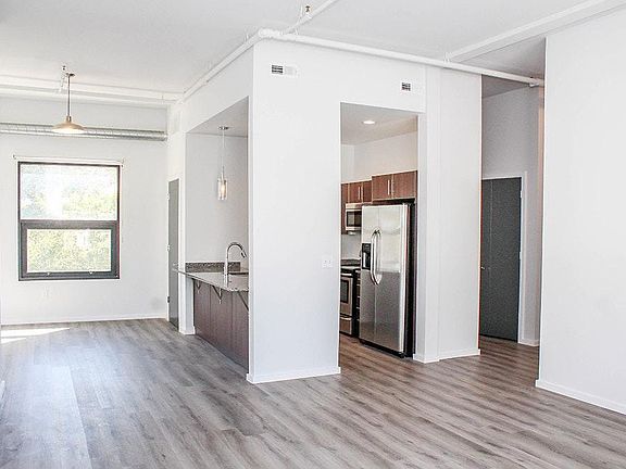 5th image of 4800 Brown St #101A