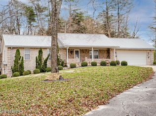 1670 Pine Creek Trl, Shepherdsville, KY 40165