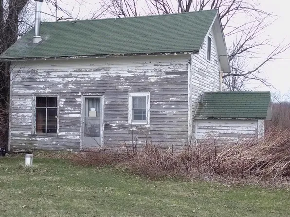 1814 70th St, Fennville, MI 49408